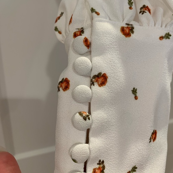 Backyard Roses Alex Button Rose Top Size Small - Picture 4 of 5